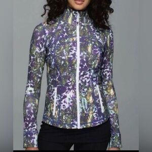 Lululemon Women’s Define Jacket in the Floral Sport White Multi pattern 4